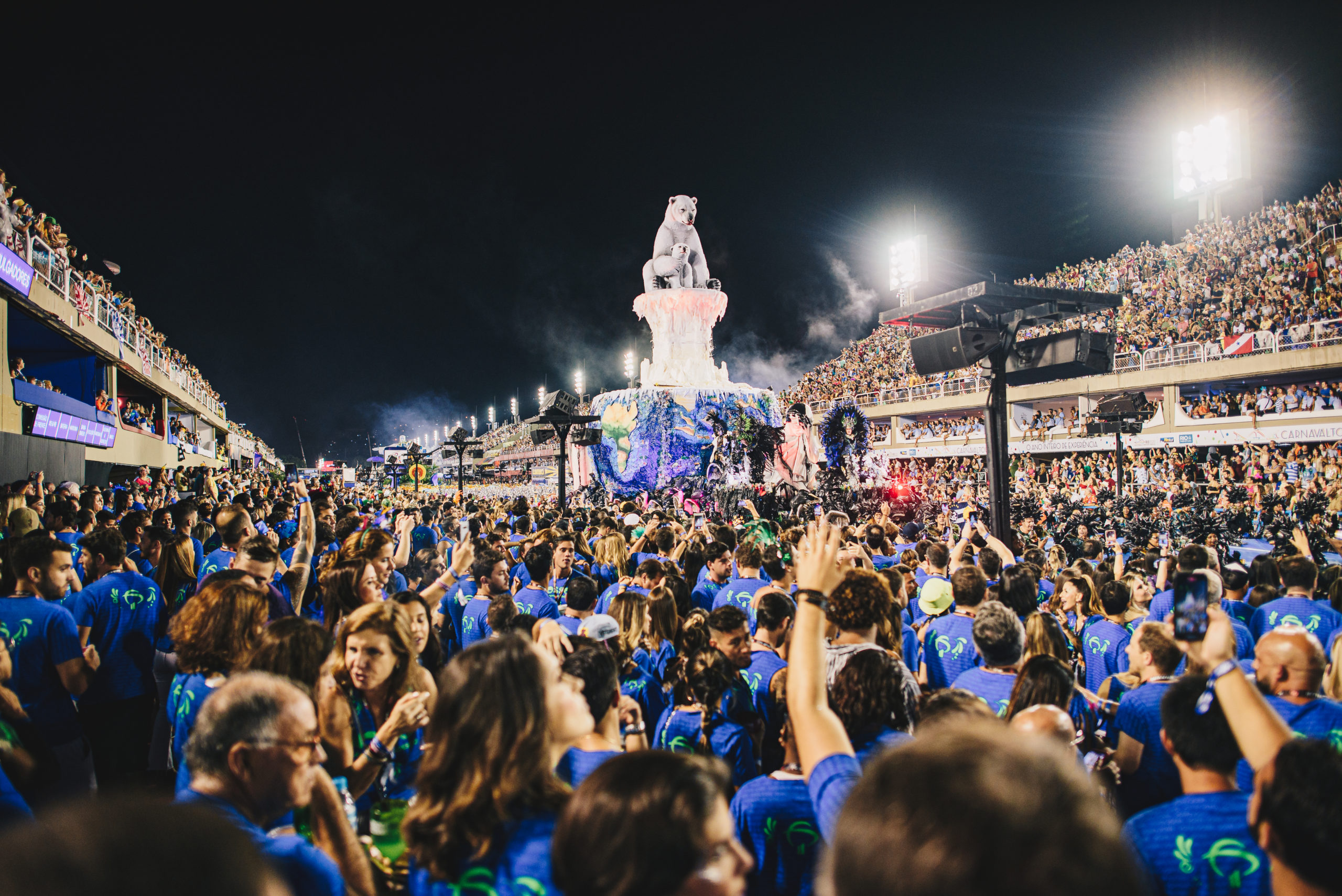 Sapucaí recebe o 'Nosso Camarote', festa mais esperada do carnaval no Rio
