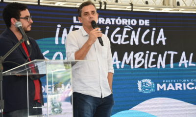 Prefeito de Maricá no anúncio do laboratório