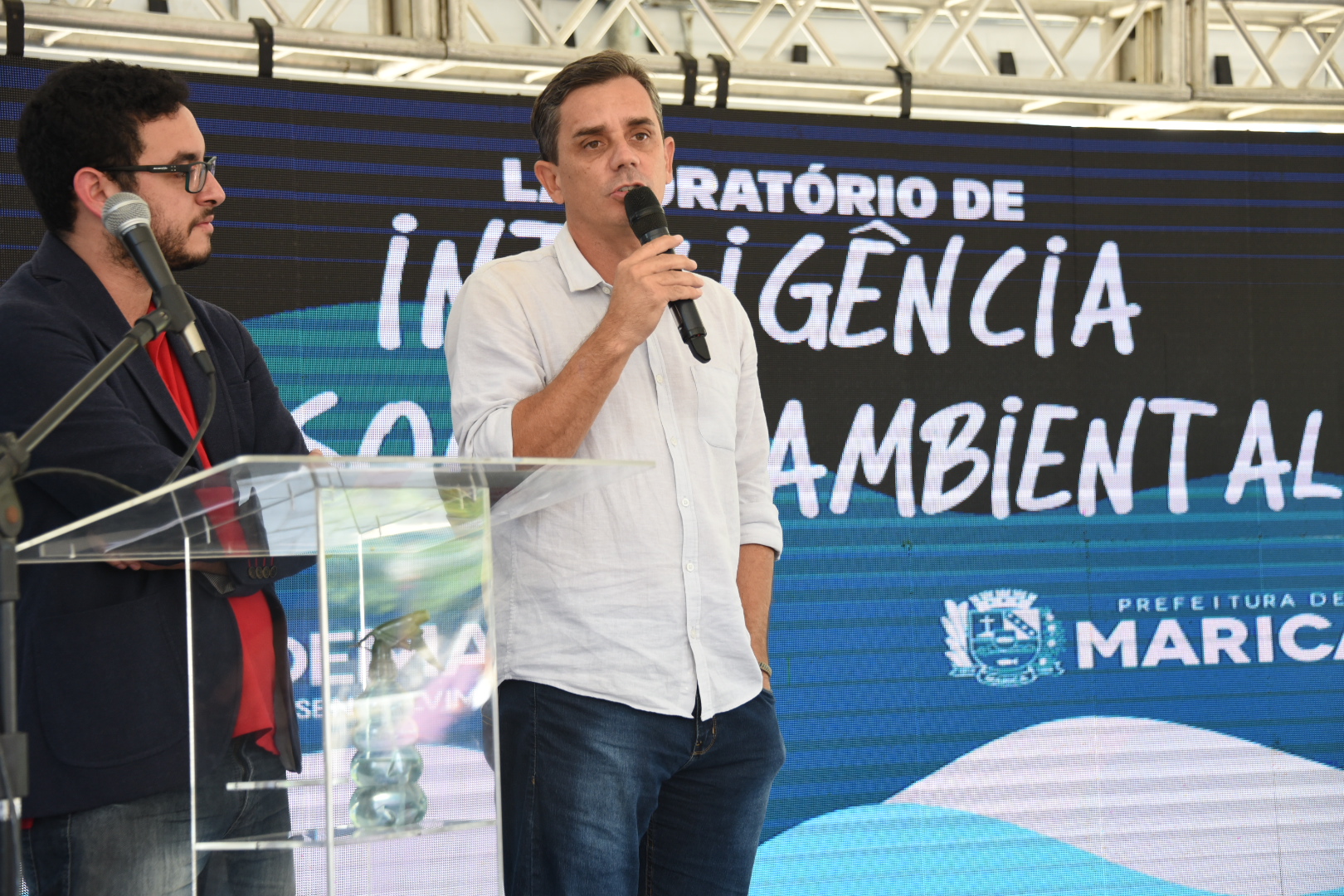 Prefeito de Maricá no anúncio do laboratório