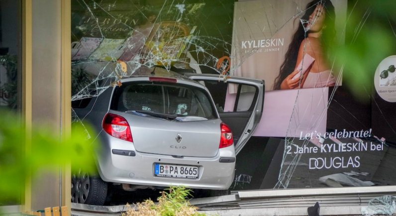 Motorista atropela multidão, deixa um morto e 30 feridos em Berlim
