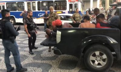 Operação contra quadrilha que controla venda de drogas no Centro do Rio termina com suspeito morto e seis presos