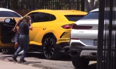 Filho de Ben Affleck bate em carro de luxo