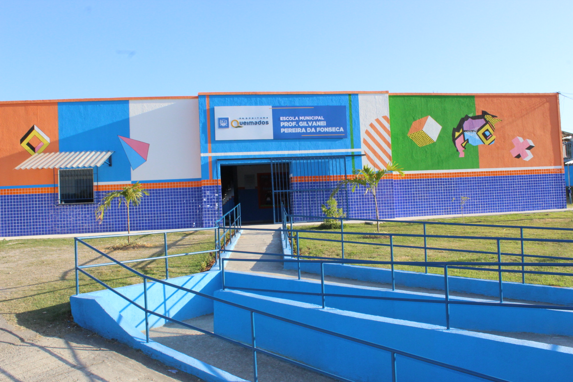 Escola Municipal Professor Gilvanei Pereira da Fonseca em Queimados, na Baixada Fluminense