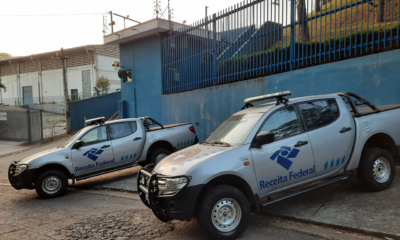 carros da Receita Federal em operação lavagem de ouro