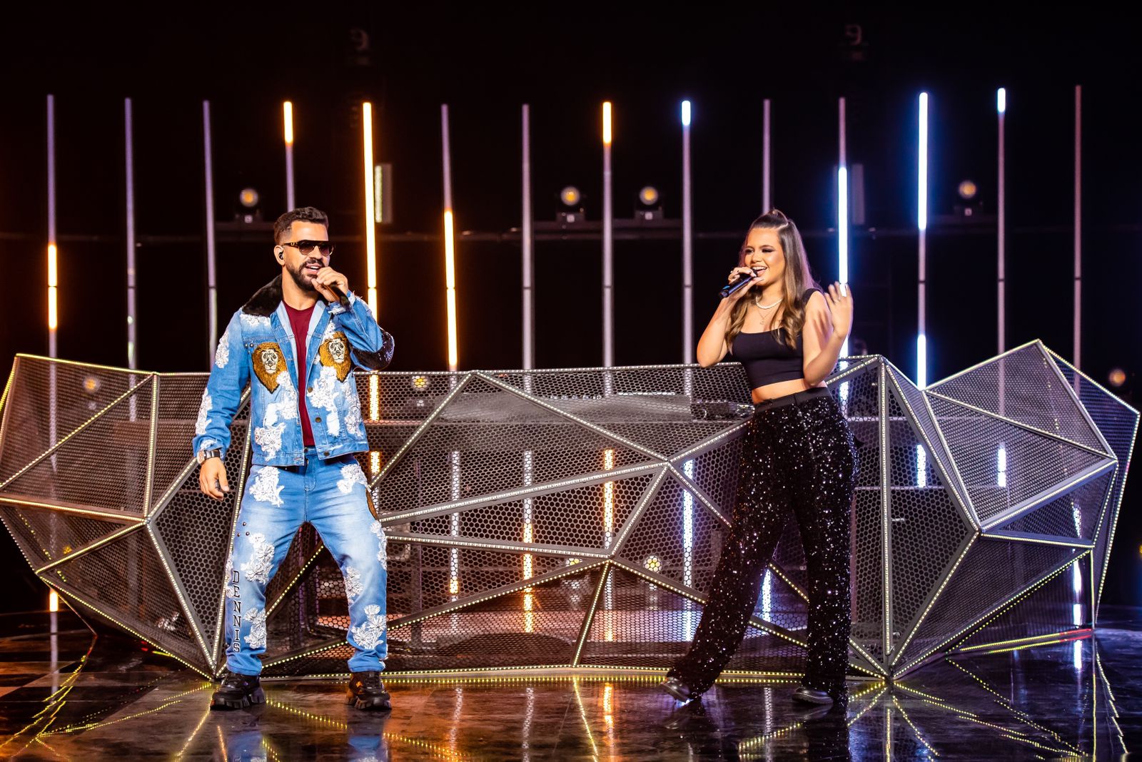 DENNIS se junta a Brisa Star no novo single 'Motinha'