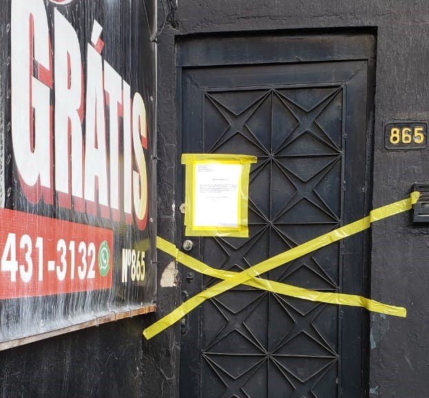 Oficina mecânica em Ramos é fechada após responsáveis aplicarem golpes em clientes