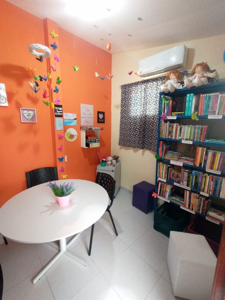 Degase inaugura biblioteca na Ilha do Governador