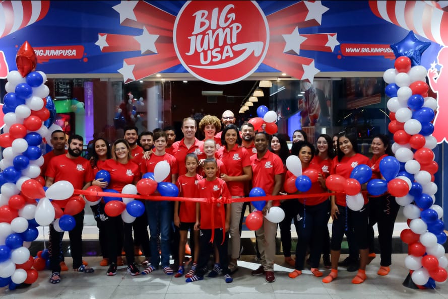 Via Brasil Shopping promove Big Jump USA na Zona Norte do Rio