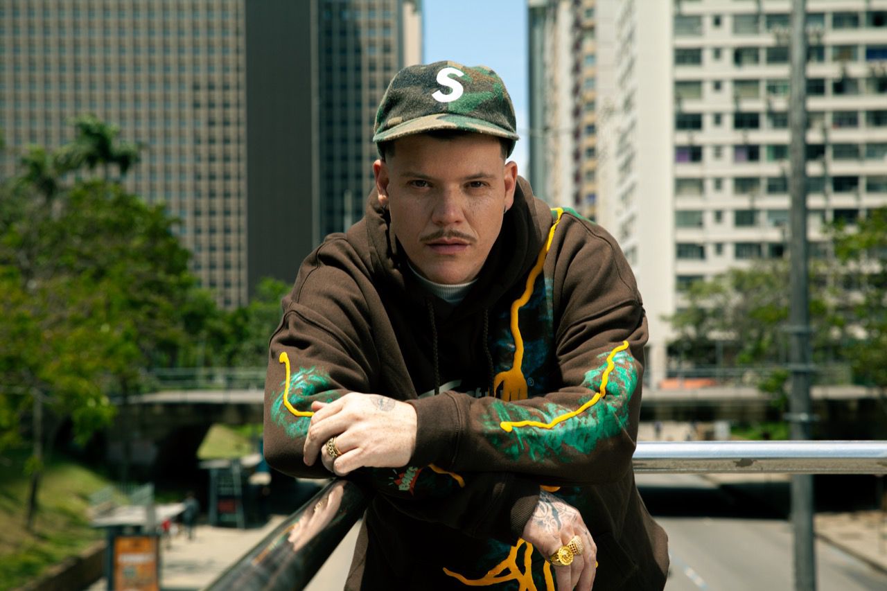 Com o sucesso nas plataformas, Ferrugem lança versão acústica de 'Nossa Vida Parou'