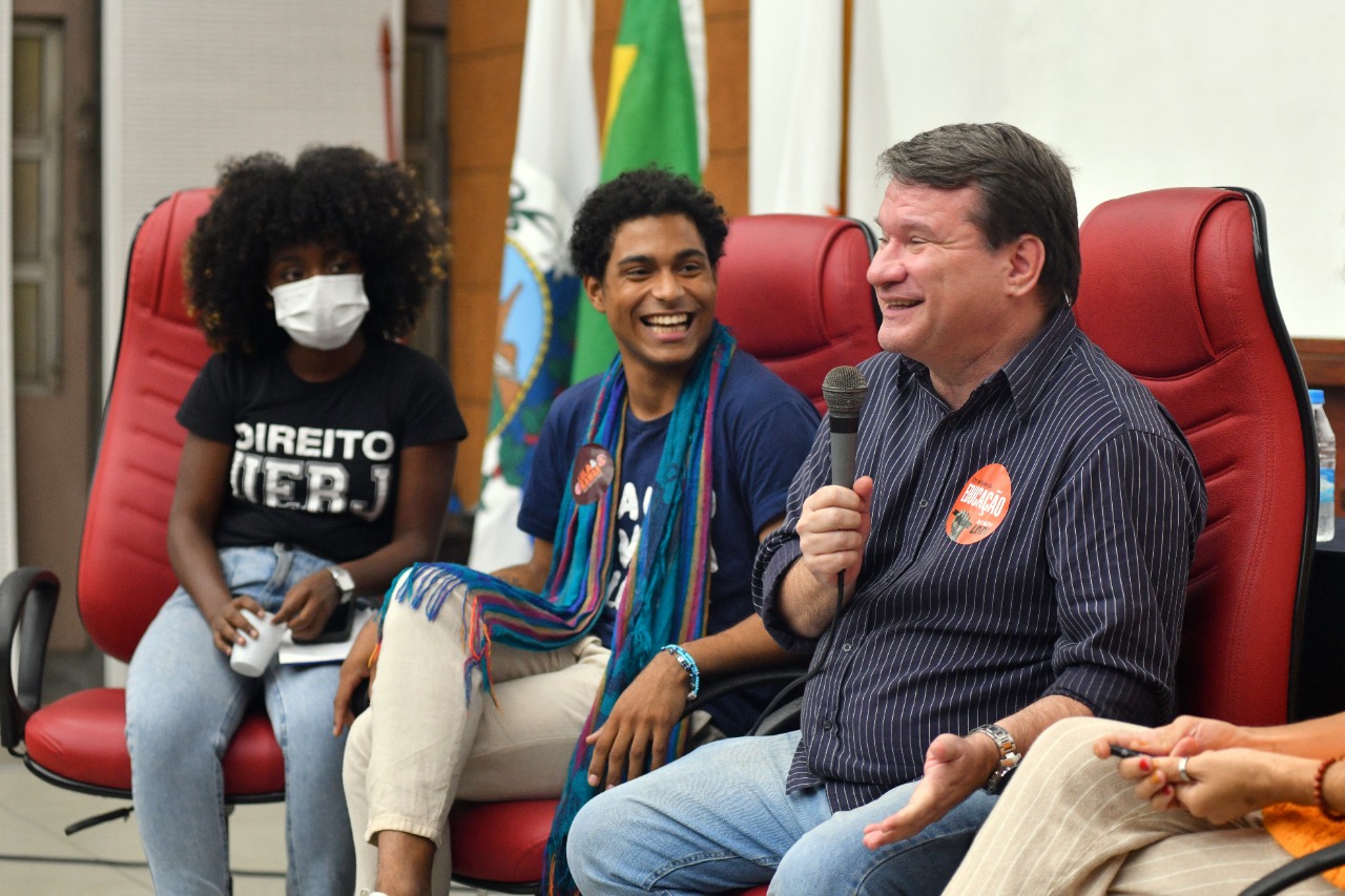 Ex-reitor participa de debate sobre política afirmativa na Uerj (Foto: Divulgação)