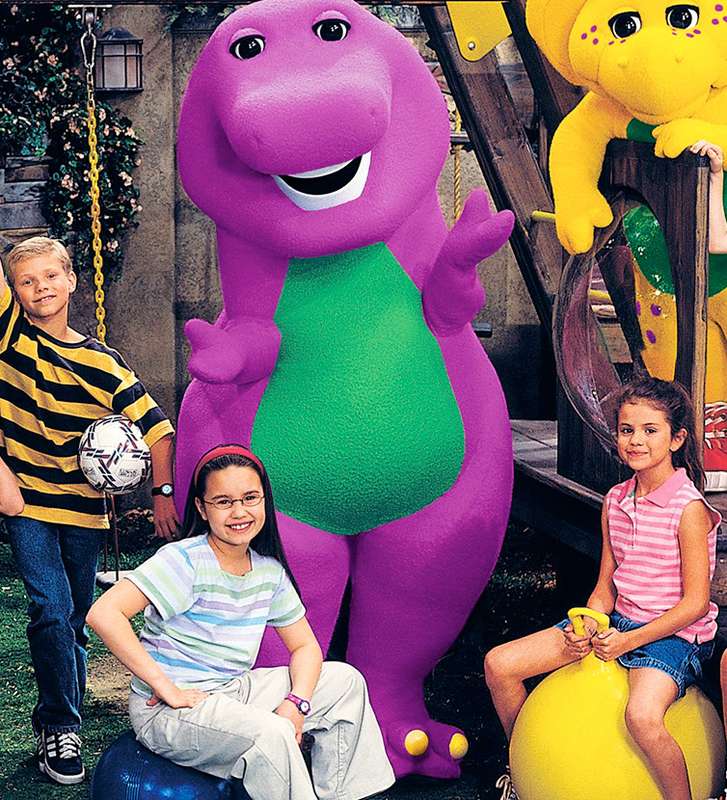 Demi Lovato e Selena Gomez no programa "Barney e Seus Amigos"
