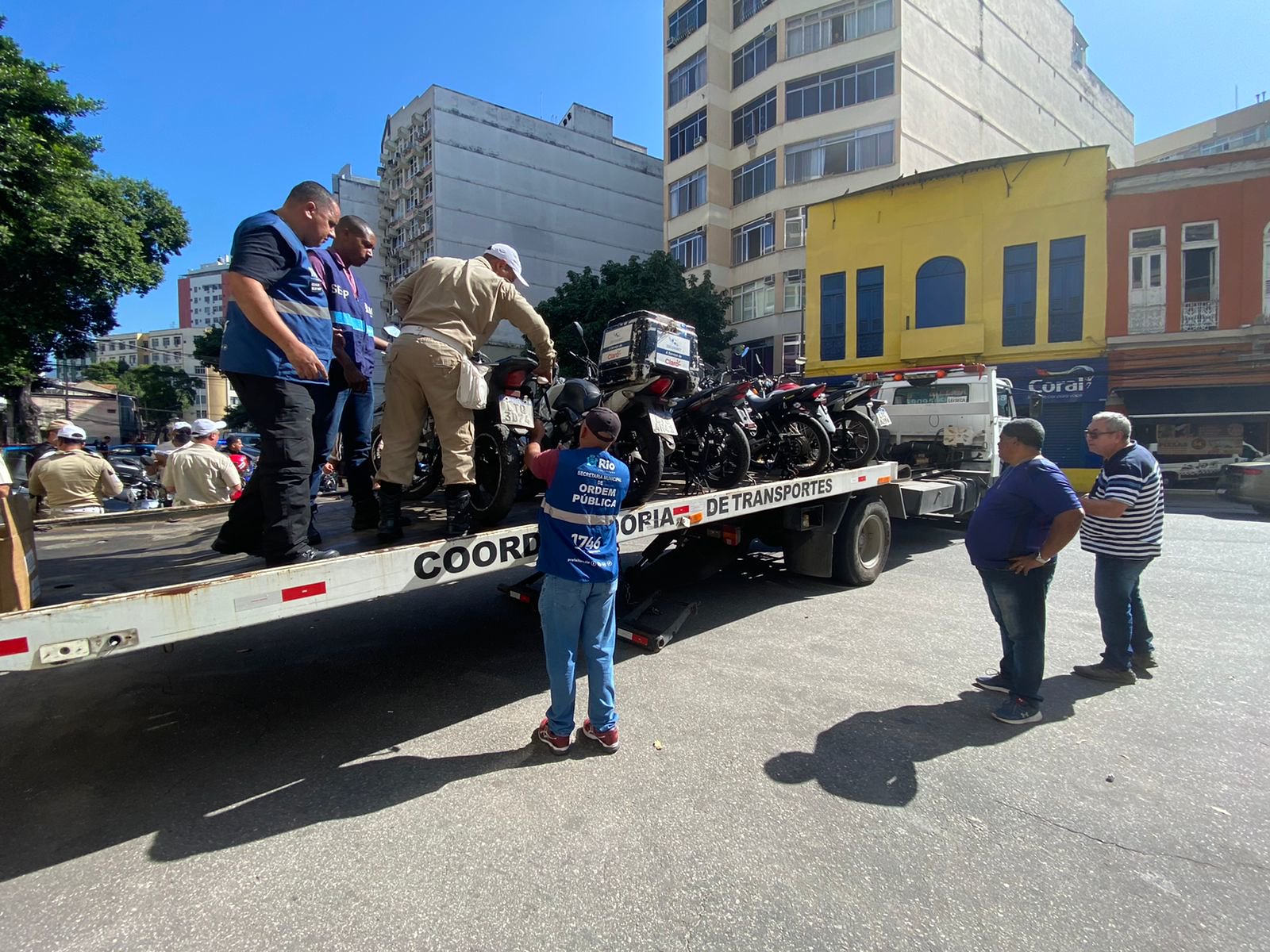 Apreensão de motos irregulares na TIjuca