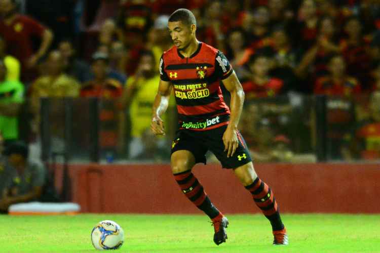 Adryelson negocia com o Botafogo