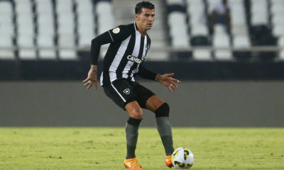 Botafogo não informou se Cuesta será desfalque nos próximos jogos