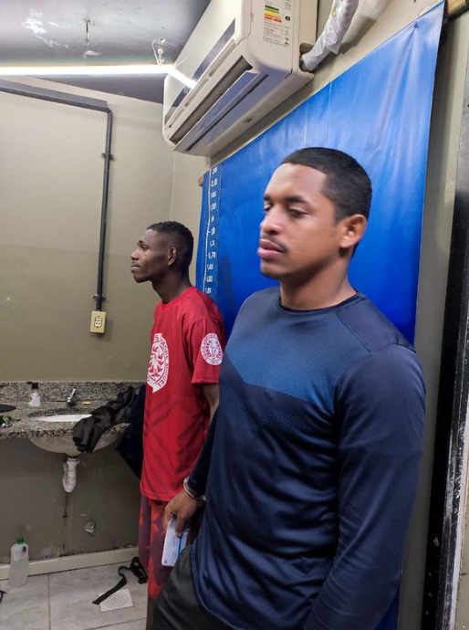 homens presos em copacabana