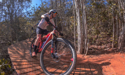 Atletas consagrados do Mountain Bike brasileiro fazem teste drive em pista de XCO, em Búzios, assinada por Diego Knob