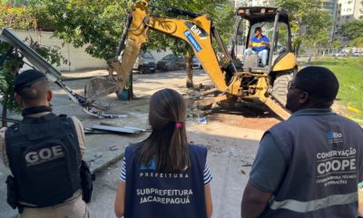 Construções irregulares Jacarepaguá