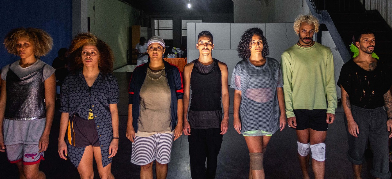 Programação de aniversário do Theatro Municipal recebe estreia do espetáculo 'Entre Horizontes Móveis' em apresentação única e gratuita