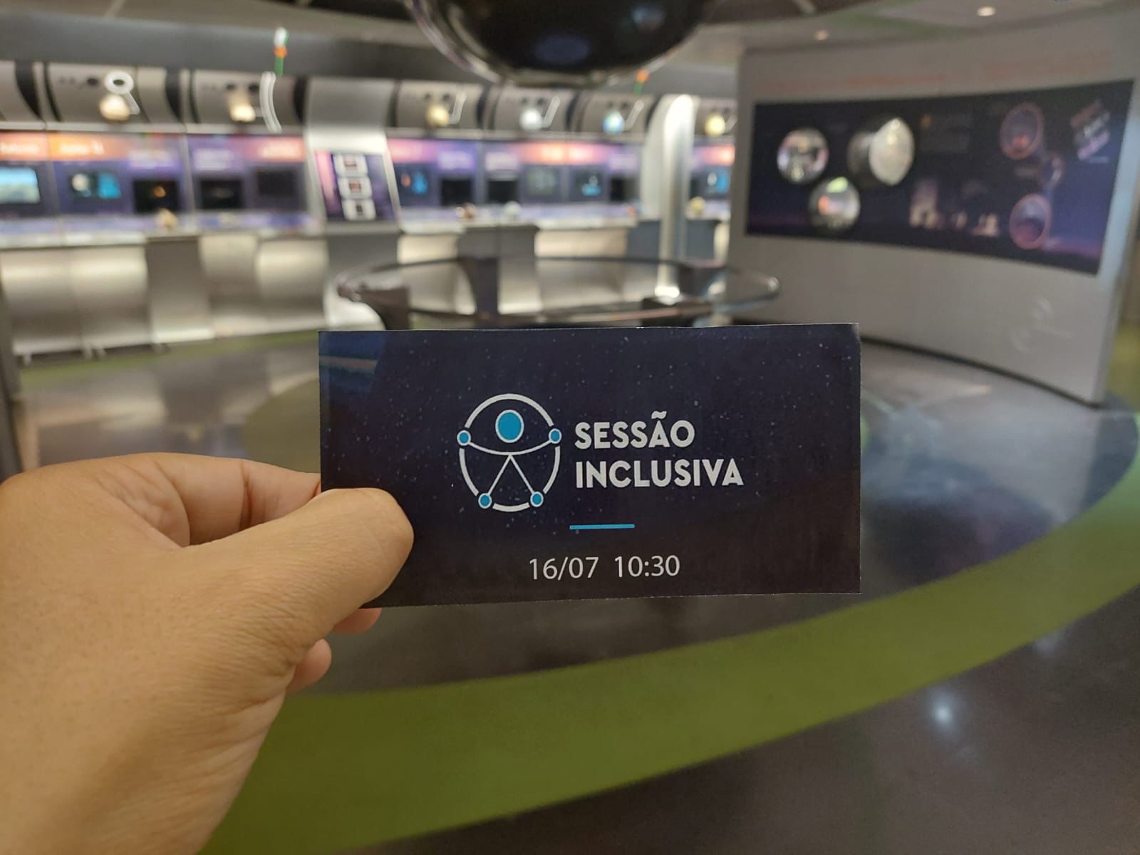 Planetário do Rio passa a realizar sessão inclusiva mensal para pessoas com deficiências intelectuais e/ou mentais