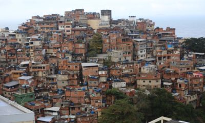 Projeto "Na Régua" chega no complexo de comunidades