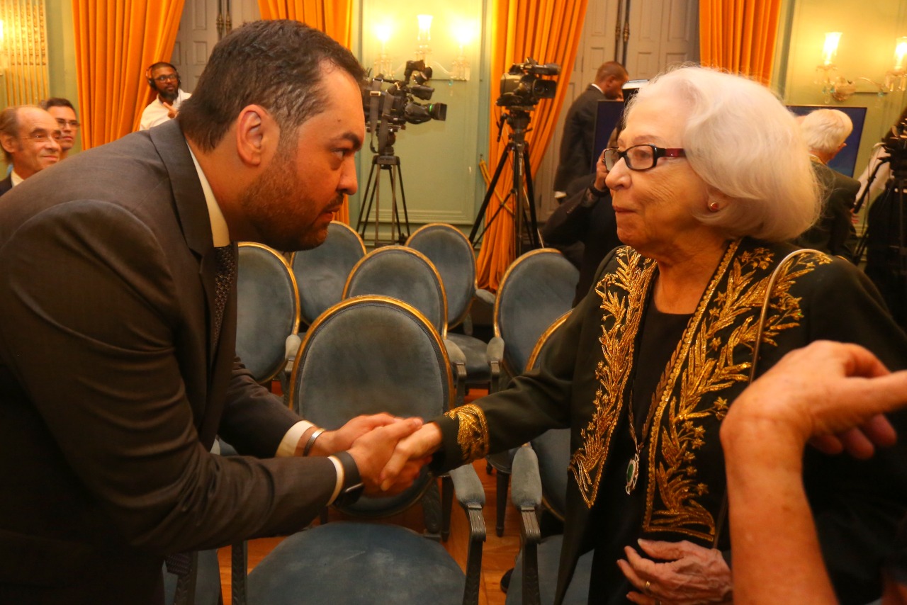 cláudio castro fernanda montenegro