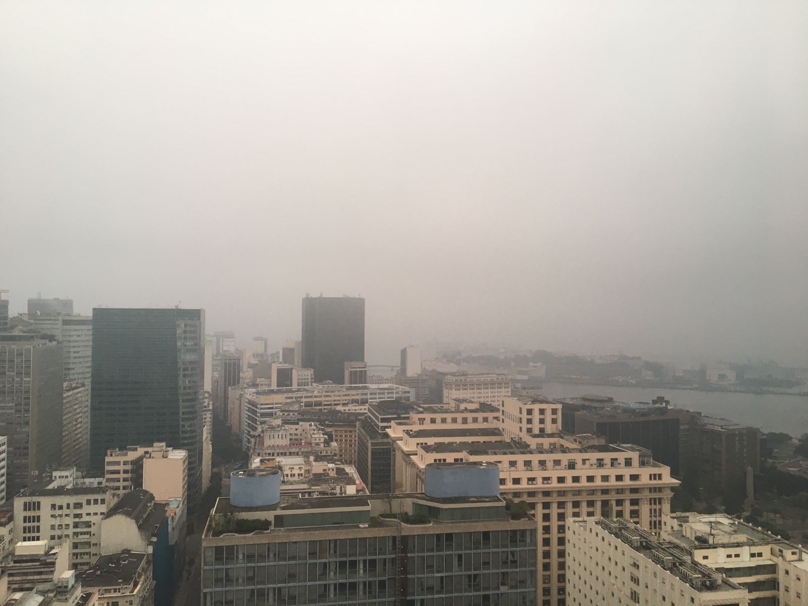 Nevoeiro na cidade