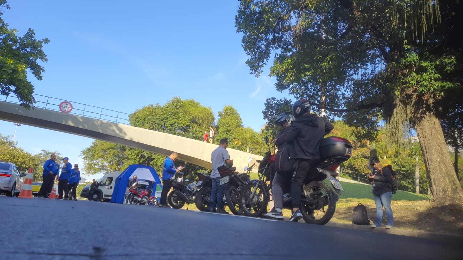 Operação para coibir circulação de motos sem placa no Rio já aplicou mais de 1.700 multas