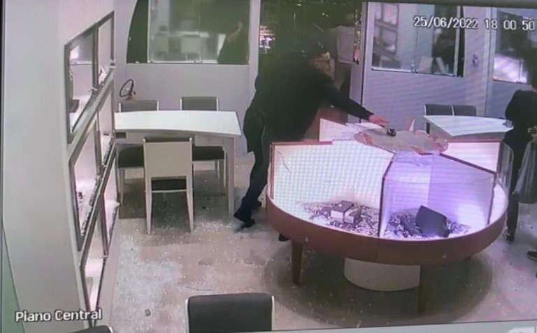 assalto joalheria barra da tijuca