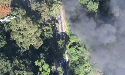 carro pegando fogo na Grajaú-Jacarepaguá