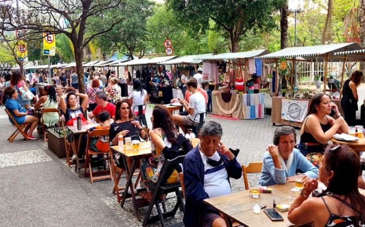 Evento cultural causa interdição de Rua em Botafogo