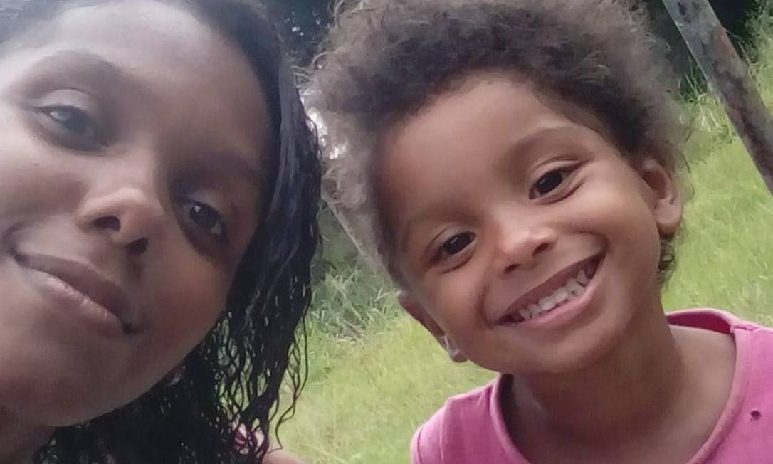 Gilmara Farias e a filha, Ketelen