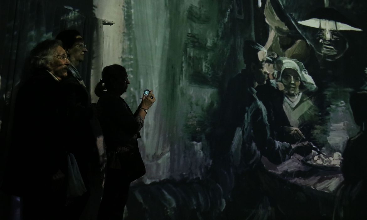 Exposição Paisagem de Van Gogh, mostra imersiva no universo, obra e vida do pintor holandês, no Shopping Pátio Higienópolis.