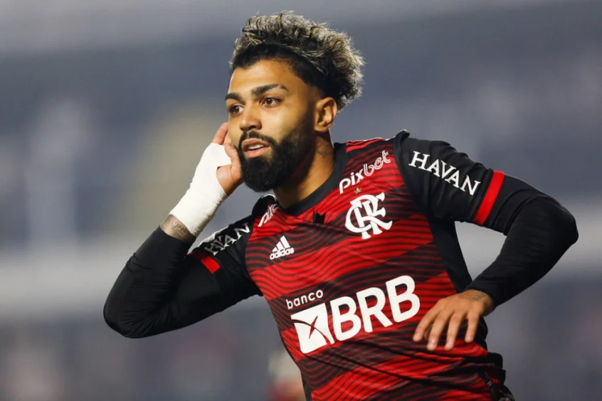 Gabigol é o 3º maior artilheiro do mundo desde o início da