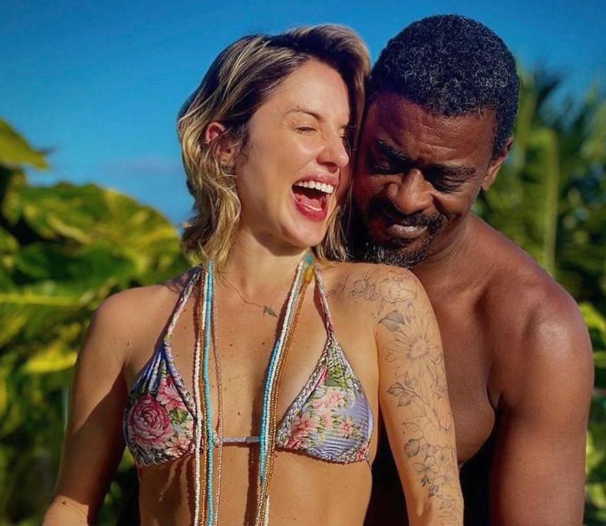 Seu Jorge e a namorada