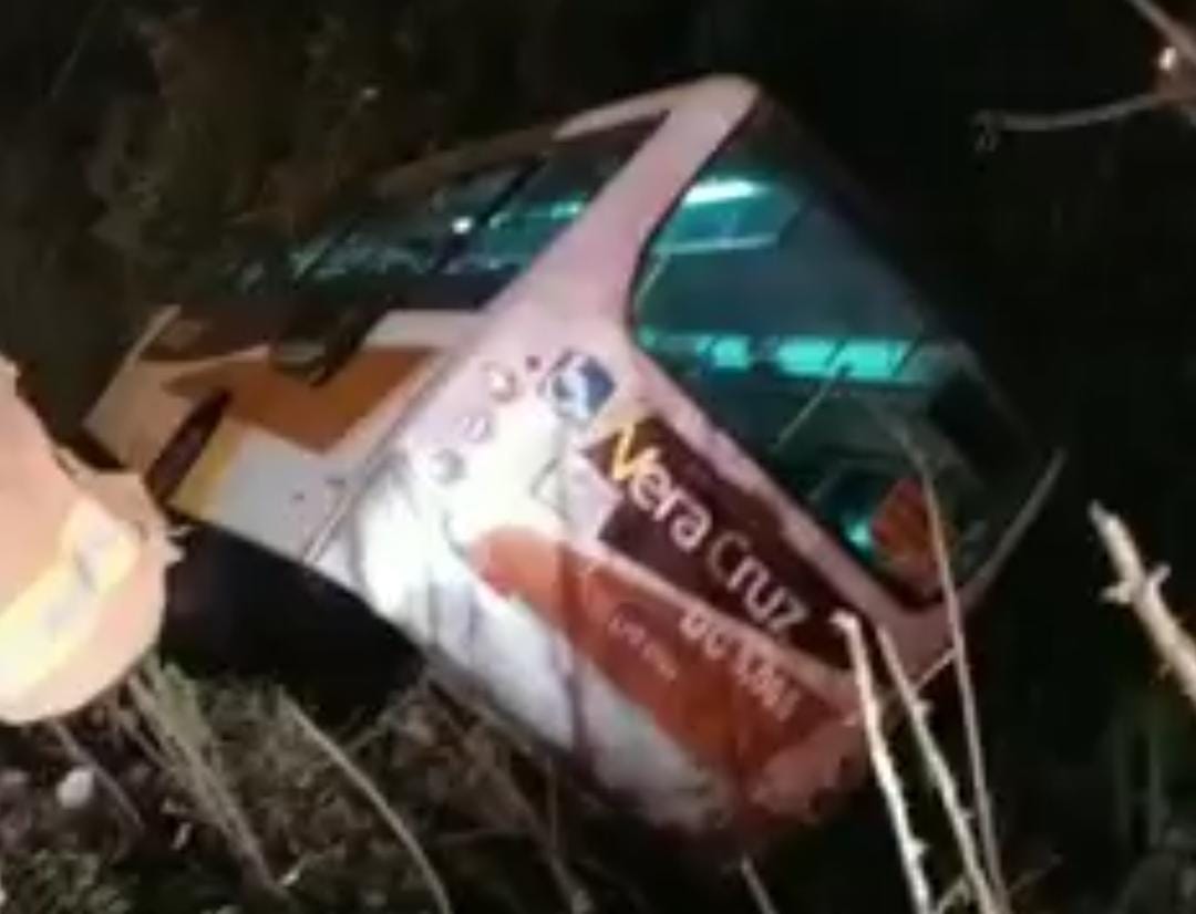 Acidente com ônibus deixa feridos na Baixada