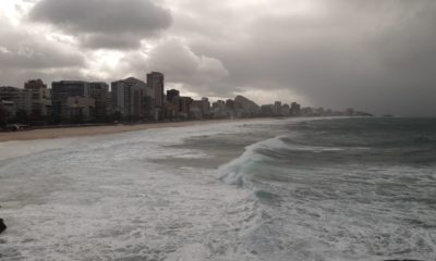 Tempo instável no Rio de Janeiro provoca ventania e ondas