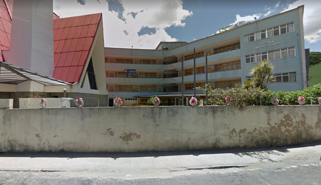 Adolescente perde o testículo após ser espancado por colega de classe em Petrópolis