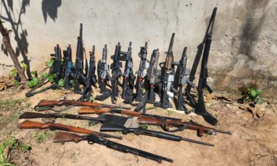 Mais de 15 fuzis pertencentes a milícia de Tandera são apreendidos na Baixada Fluminense