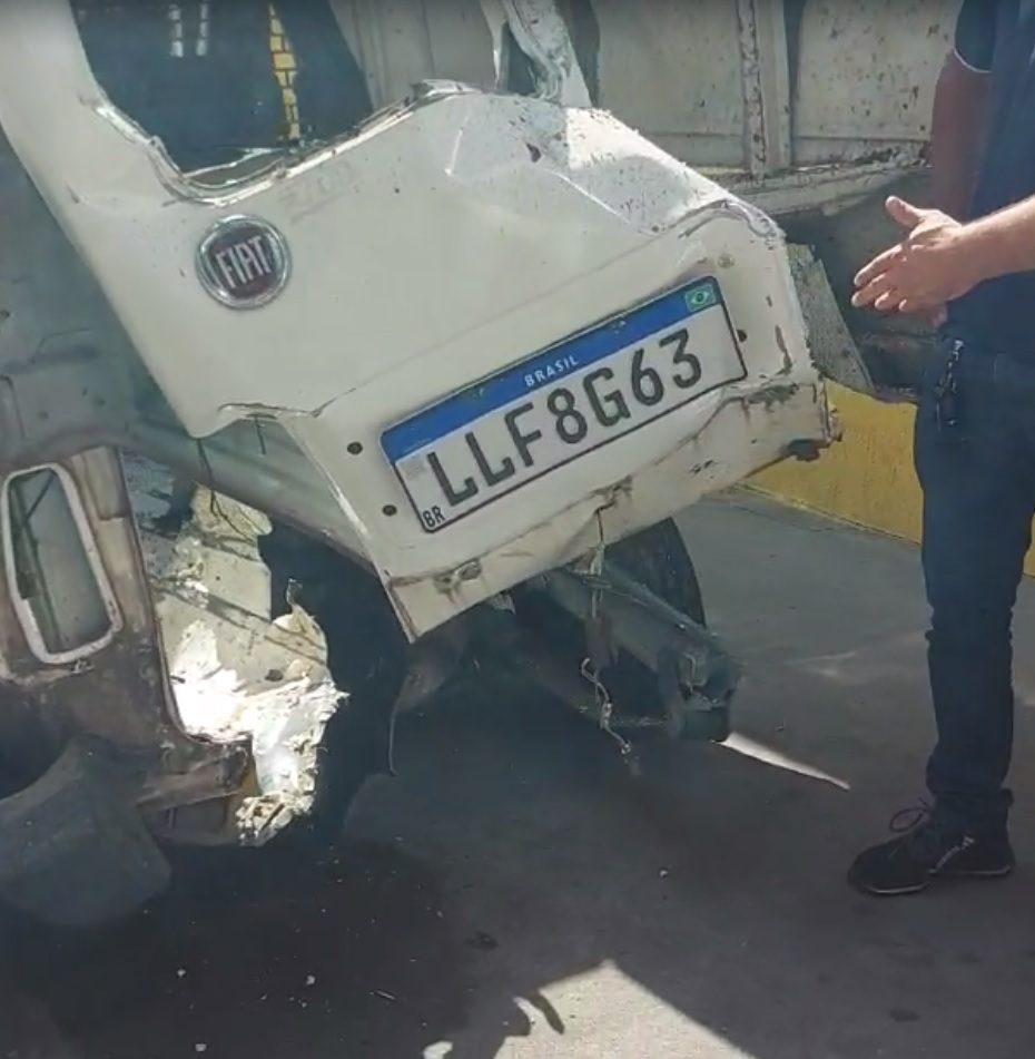 explosão carro posto de gasolina paciência