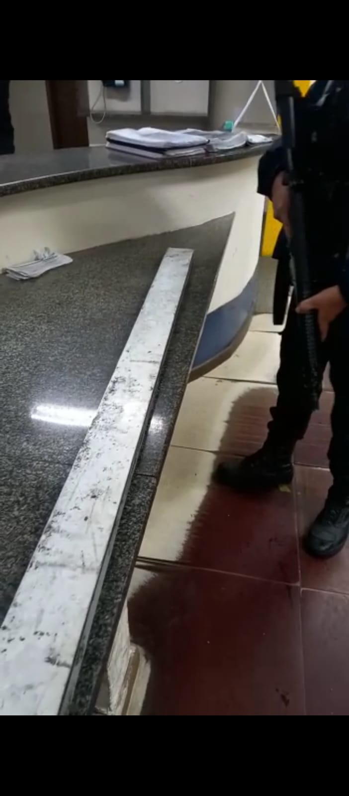 peça de alumínio furtada da estação BRT de Campinho