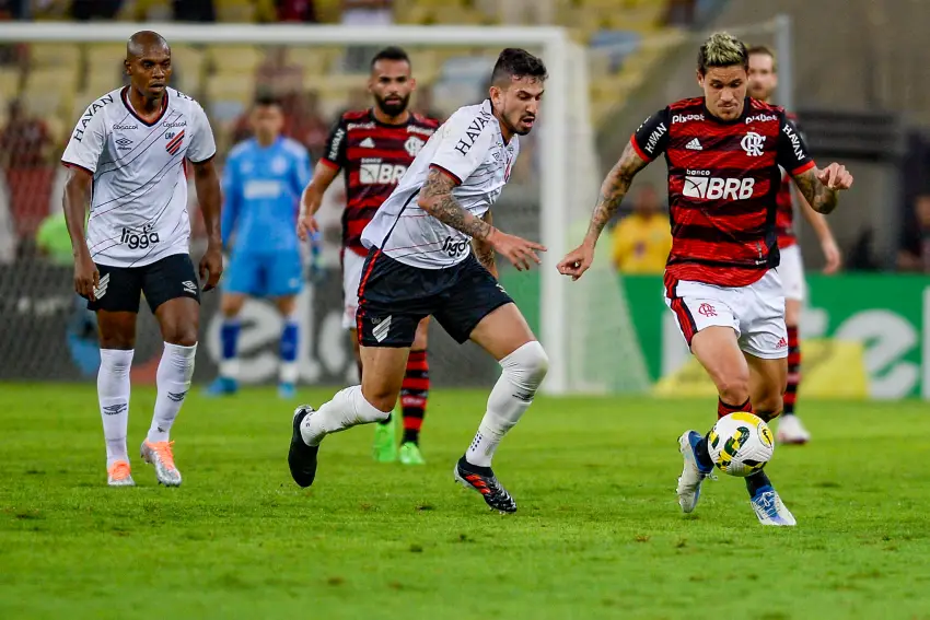Flamengo e Athletico-PR se enfrentam na final da Libertadores
