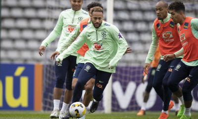 Neymar no treino do Brasil