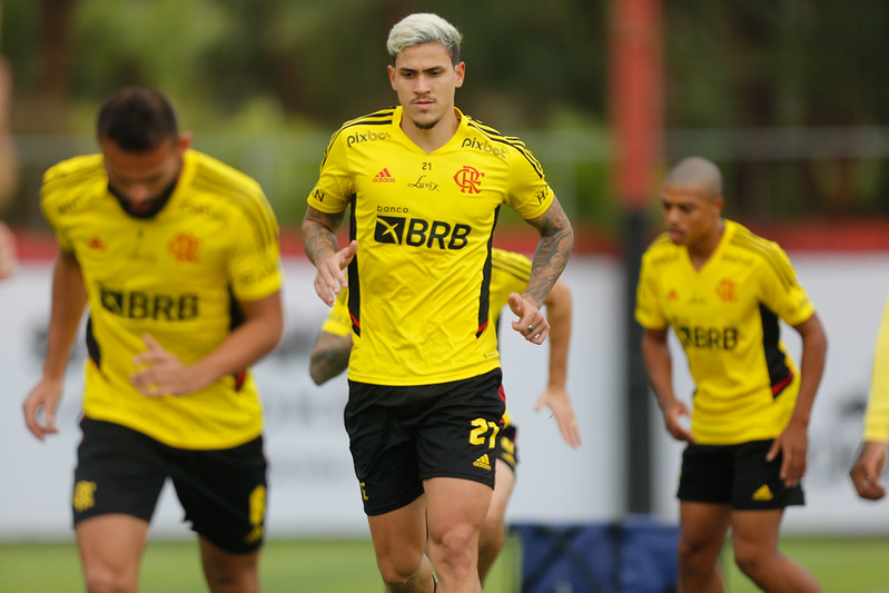 Flamengo finalização preparação para jogo com Bragantino e tem retorno de  jogadores das seleções - Super Rádio Tupi