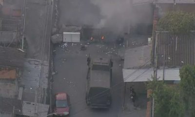Barricadas no Morro da Serrinha