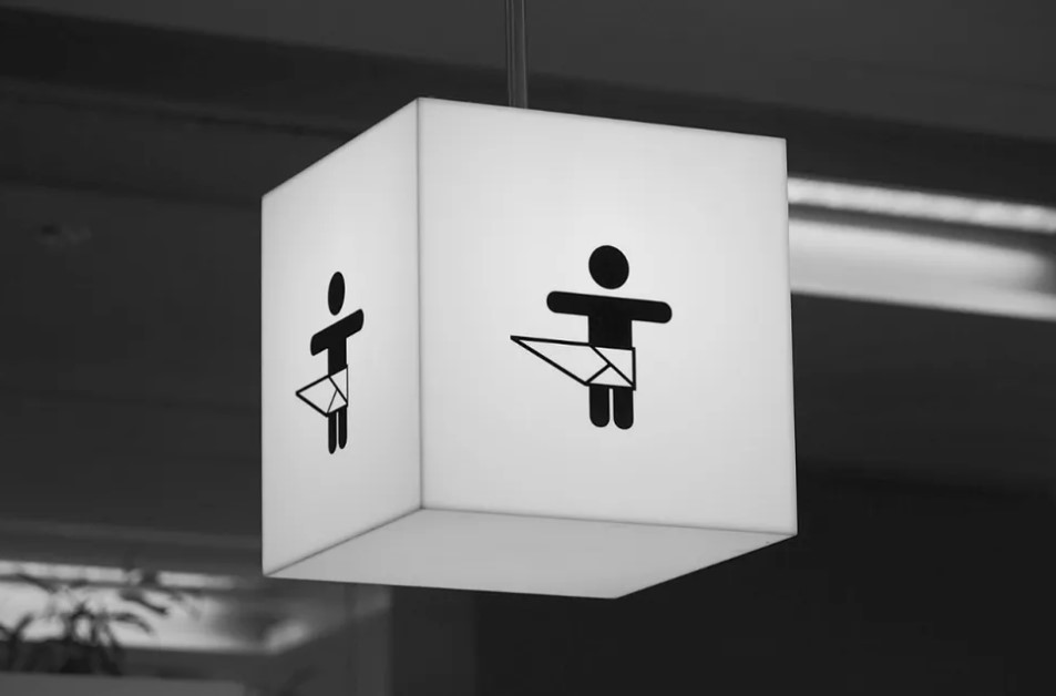 Fraldário passa a ser obrigatório em banheiros masculinos no Rio