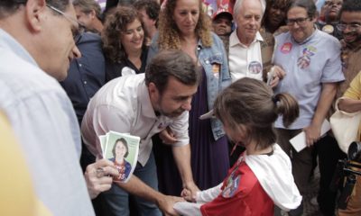 Marcelo Freixo em comício