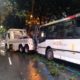 Ônibus bate em árvore e deixa mais de dez feridos na Zona Sul do Rio