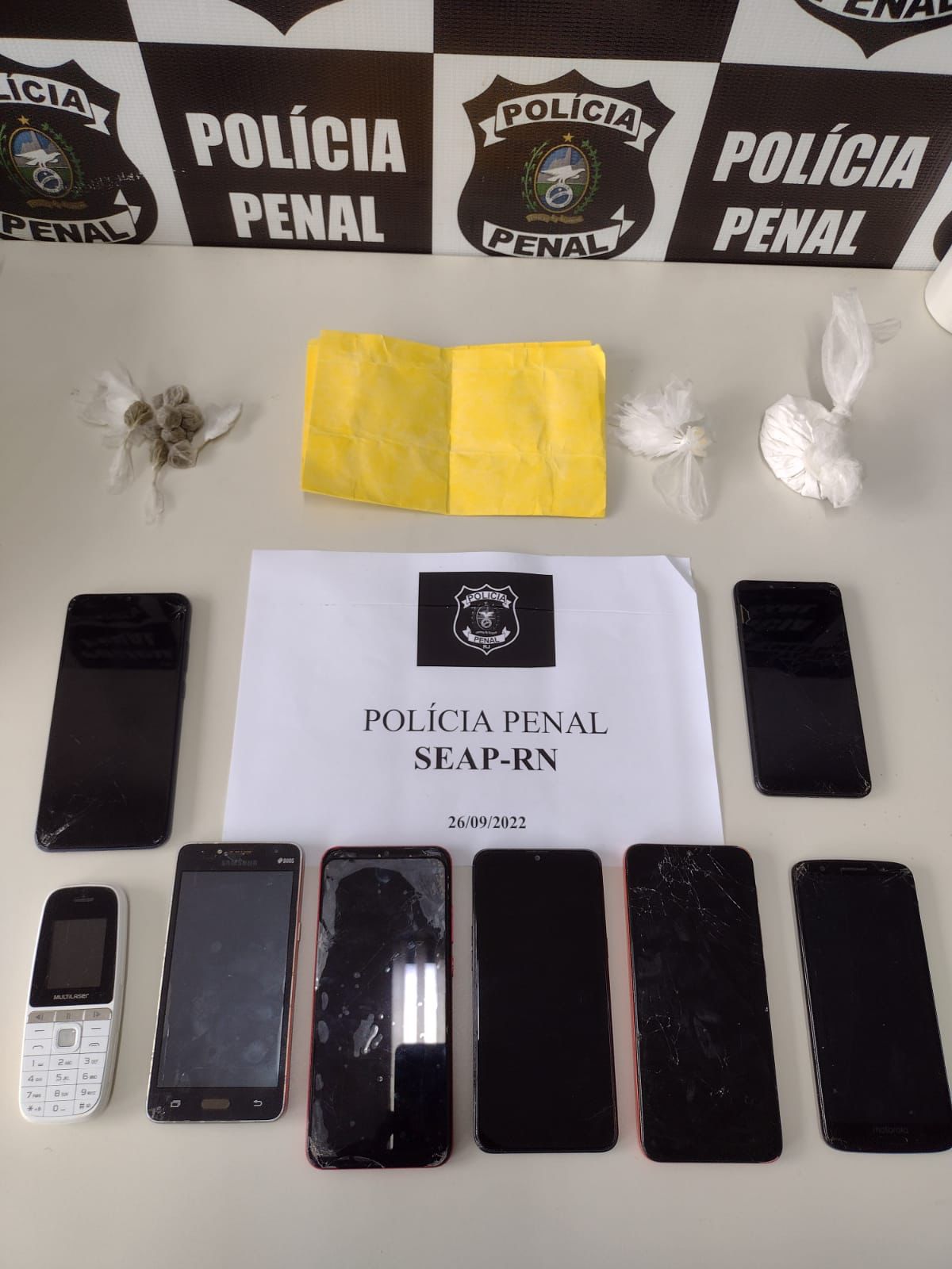 SEAP apreende celulares e drogas em presídios na Baixada Fluminense