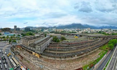 Companhia Estadual de Engenharia de Transportes e Logística retira 50 toneladas de entulho da Estação Leopoldina