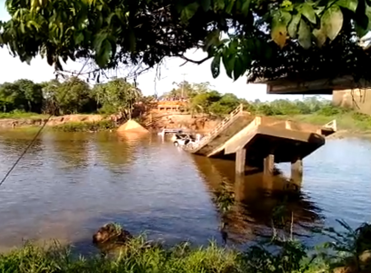 ponte desaba amazonas